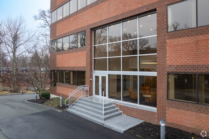 More Photos Of 5 Centennial Dr, Peabody Office For Lease