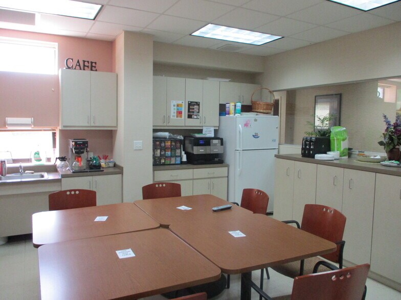 More Photos Of 4310-4370 Amboy Rd, Staten Island Unknown For Lease