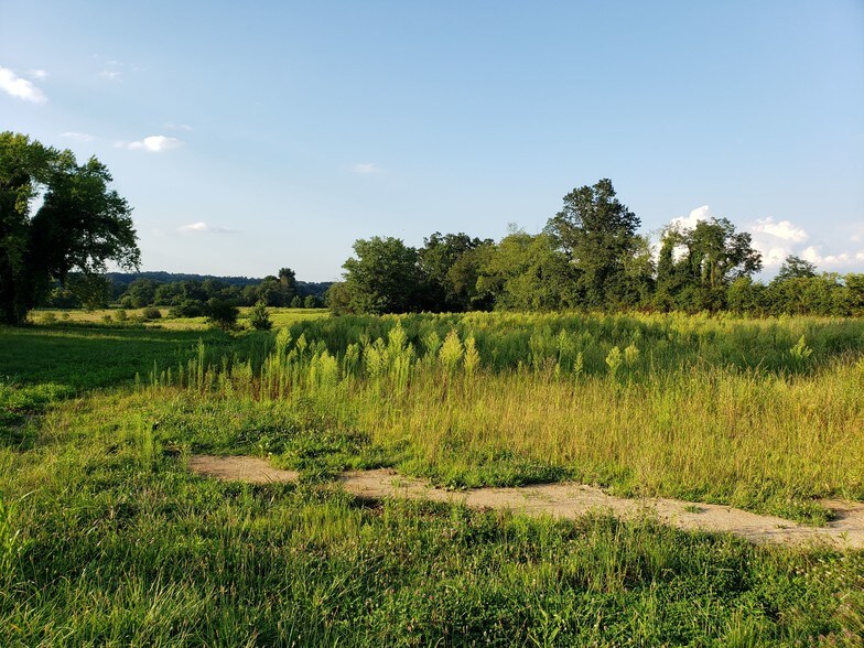 More Photos Of 4165 Haywood Rd, Mills River Land For Lease