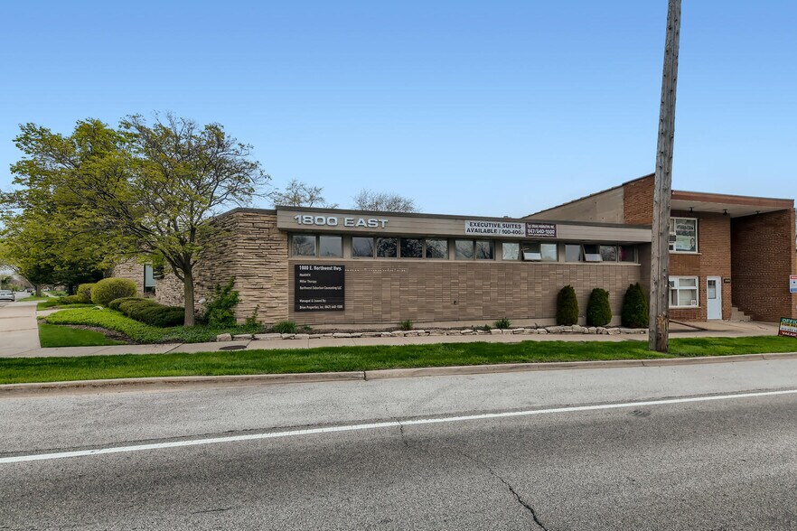 More Photos Of 1800 E Northwest Hwy, Arlington Heights Office For Lease