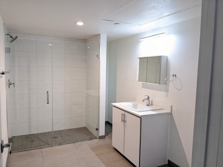 More Photos Of 1183 Crenshaw Blvd, Los Angeles Apartments For Sale