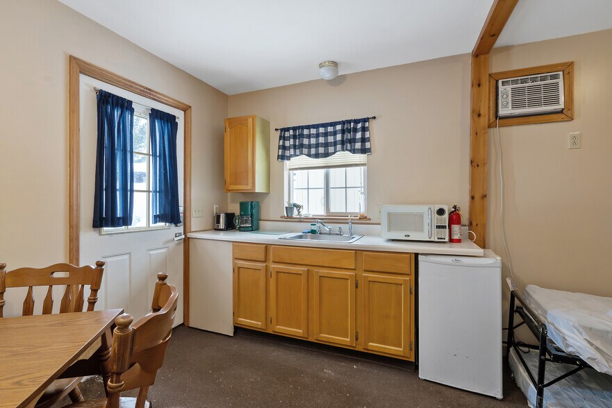 More Photos Of 596 Main St, Sterling Storefront Retail Office For Sale