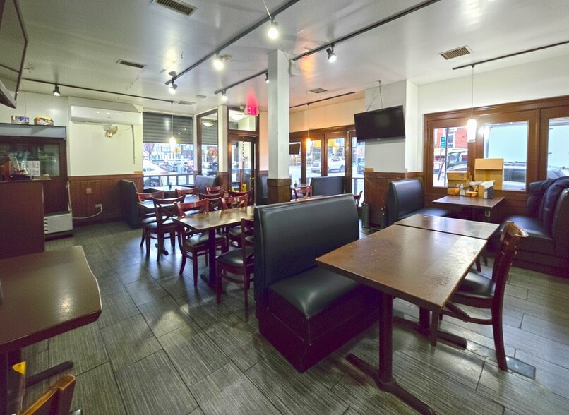 More Photos Of 609 Franklin Ave, Brooklyn General Retail For Lease