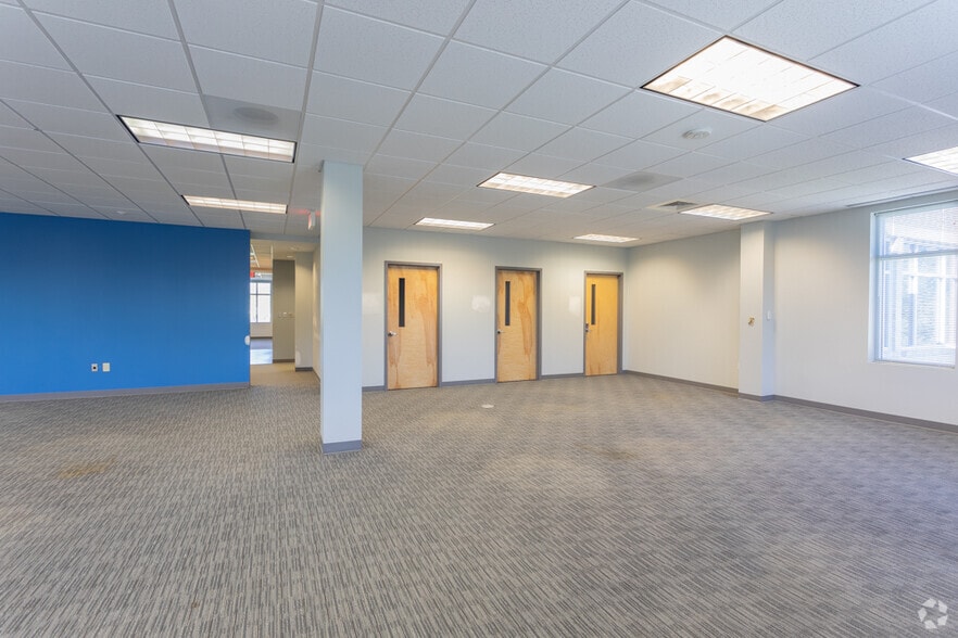 More Photos Of 225 Ray Ave, Fayetteville Loft Creative Space For Lease