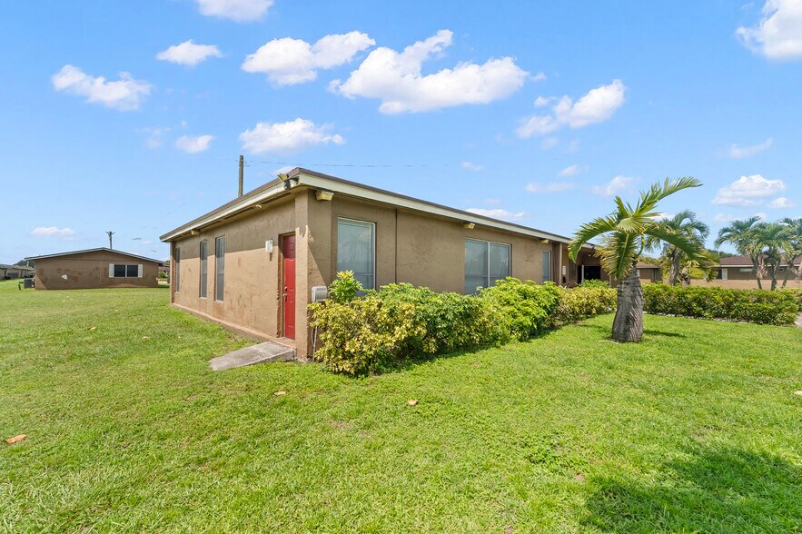 More Photos Of 700 Harlem Tenants Cir, Clewiston Apartments For Sale