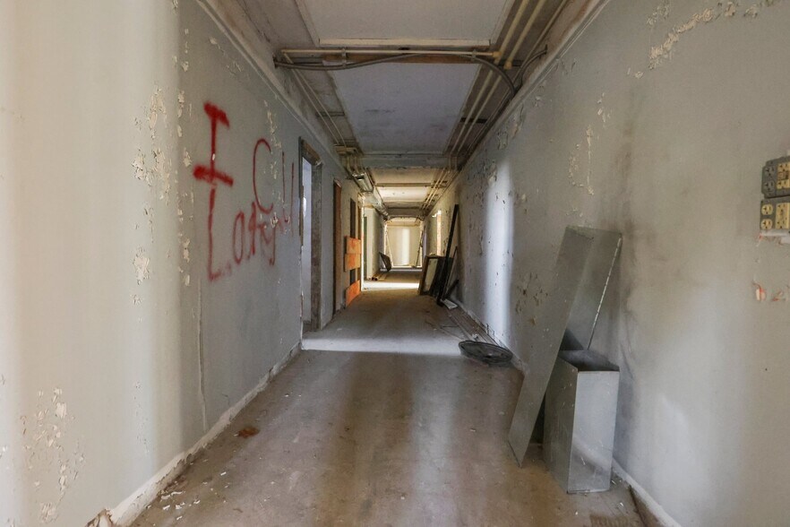 More Photos Of 1312 E Broad St, Columbus Apartments For Sale