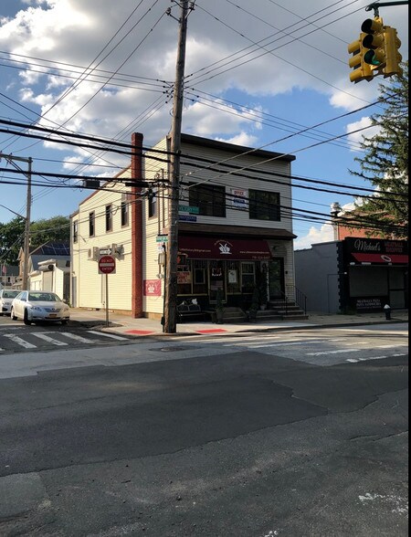More Photos Of 4089 Victory Blvd, Staten Island Storefront Retail Office For Lease