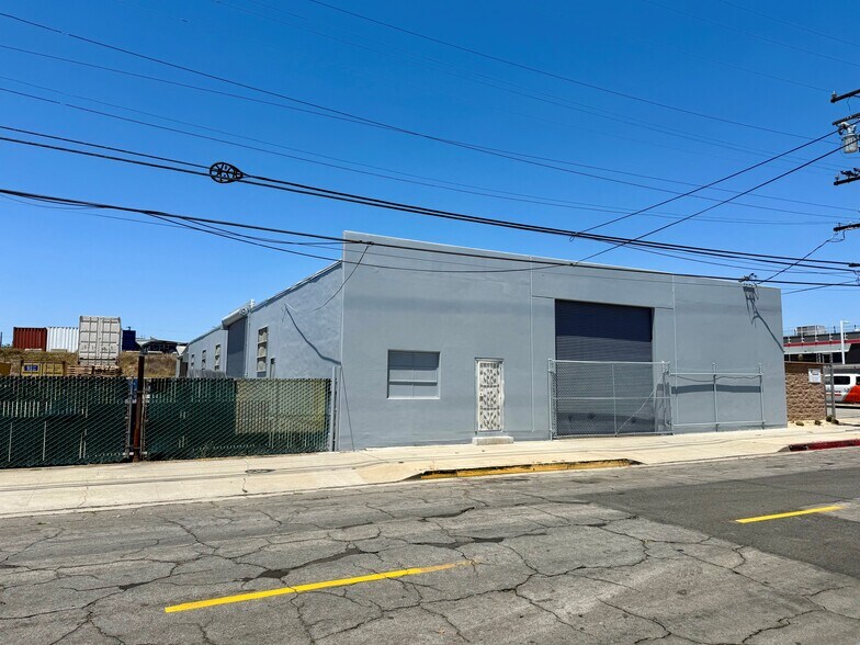 Primary Photo Of 1309 E Hill St, Signal Hill Warehouse For Lease