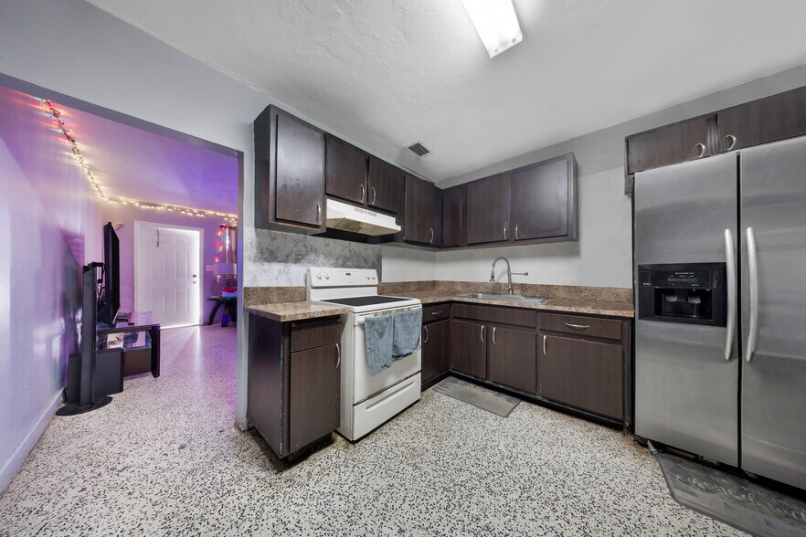 More Photos Of 3126 NW 28th St, Miami Apartments For Sale
