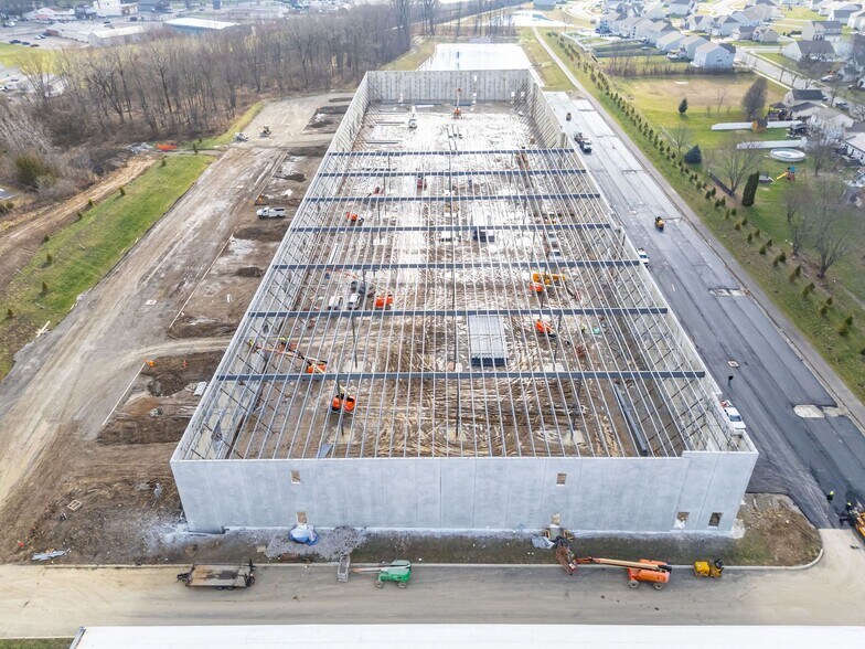 More Photos Of 3741 Grove City Rd, Grove City Manufacturing For Lease