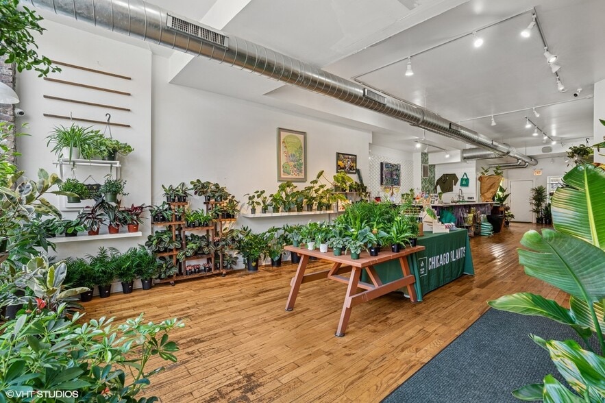 More Photos Of 2321 W North Ave, Chicago Storefront Retail Residential For Lease
