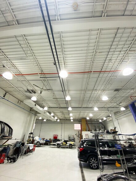 More Photos Of 3212 S Nordic Rd, Mount Prospect Manufacturing For Sale