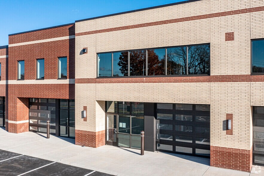 More Photos Of 514 Lansdowne Rd, Fredericksburg Flex For Lease