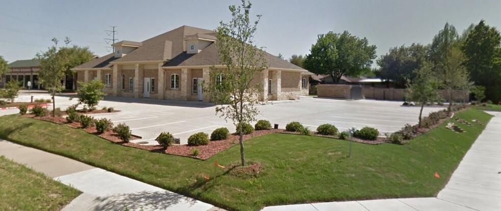More Photos Of 3313 Naaman School Rd, Garland Office For Sale