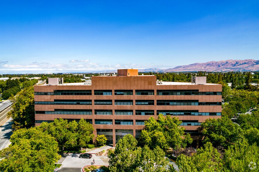 More Photos Of 2150 N 1st St, San Jose Office For Lease