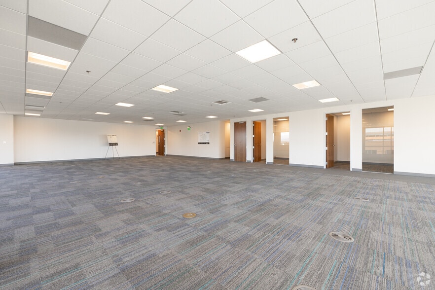 More Photos Of 9380 Station St, Lone Tree Office For Lease