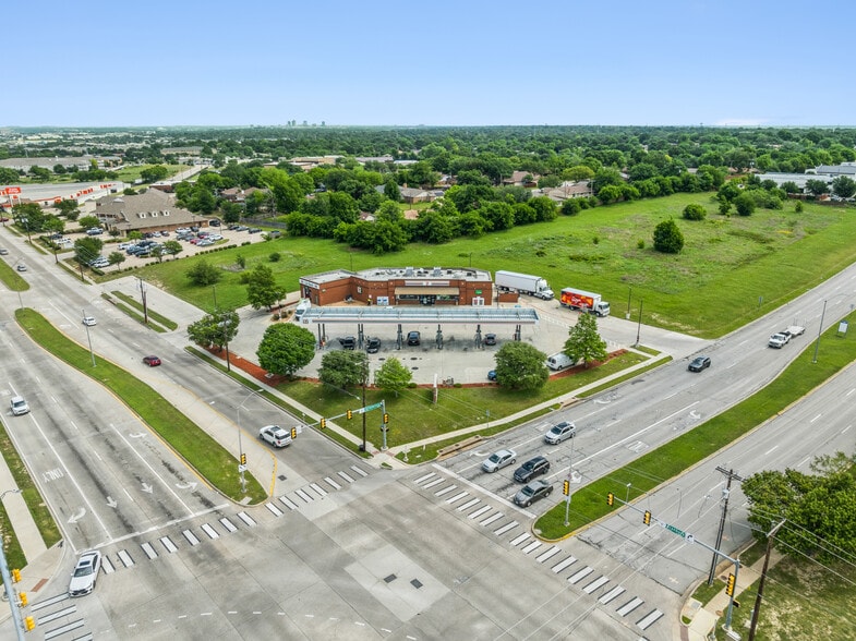 More Photos Of 5420 Altamesa Blvd, Fort Worth Service Station For Sale