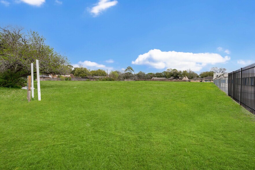 More Photos Of 8905 Hinman st, Houston Land For Sale