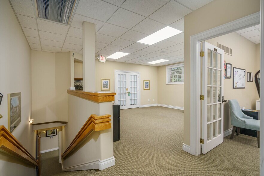 More Photos Of 206 E Liberty St, Milford Office For Sale