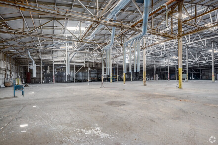 More Photos Of 1980 Kusel Rd, Oroville Manufacturing For Lease