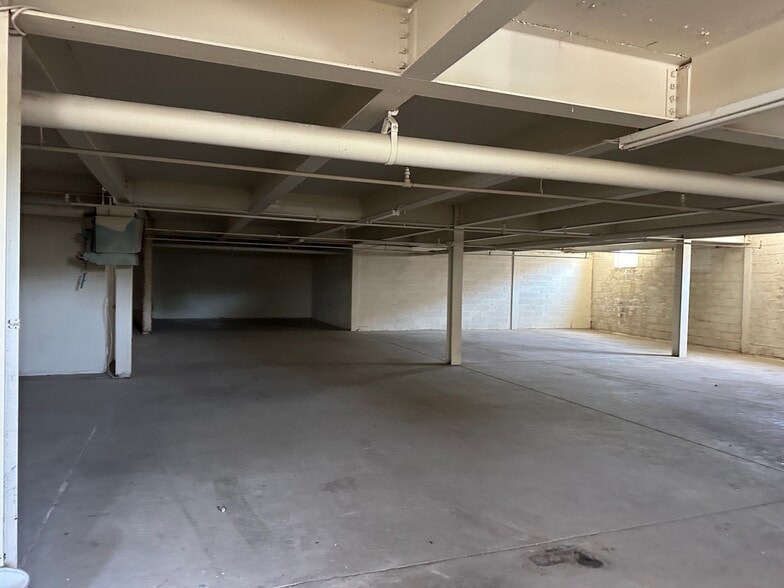 More Photos Of 115 6th St, Upland Light Manufacturing For Lease