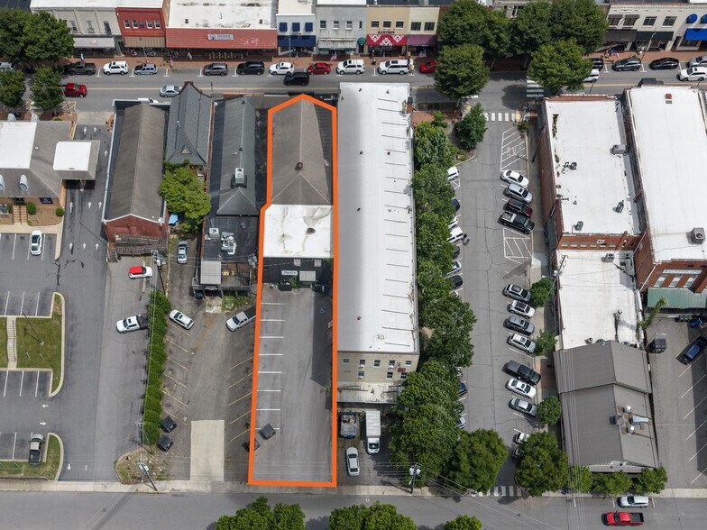 More Photos Of 101 N Main St, Waynesville General Retail For Sale