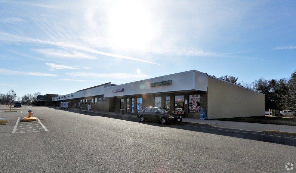 More Photos Of 411 Chatham Heights Rd, Fredericksburg Storefront For Lease