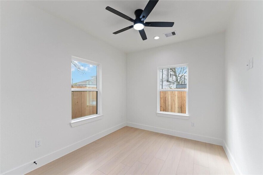 More Photos Of 4314 Stassen St, Houston Multifamily For Sale