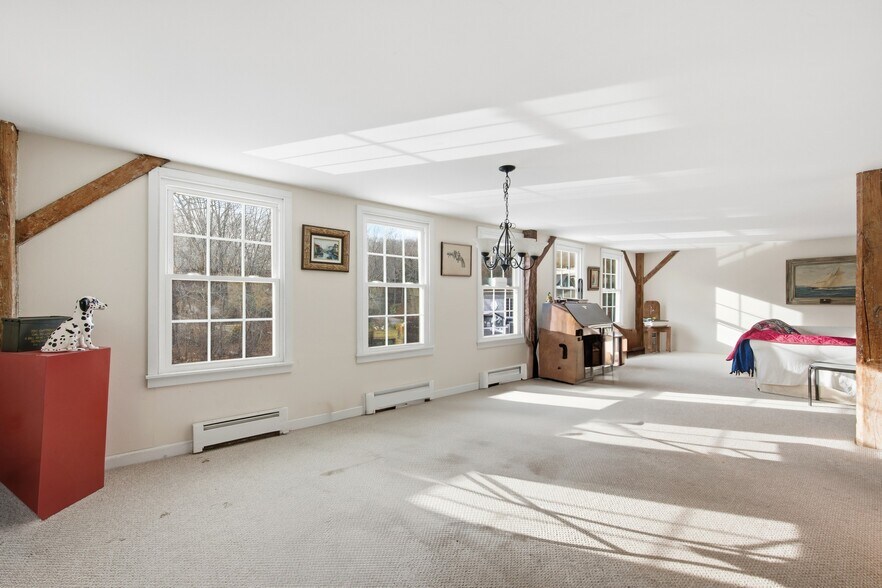 More Photos Of 33 Deep River Rd, Centerbrook Flex For Sale