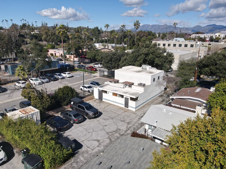 More Photos Of 106 Palmetto Dr, Pasadena Office For Sale