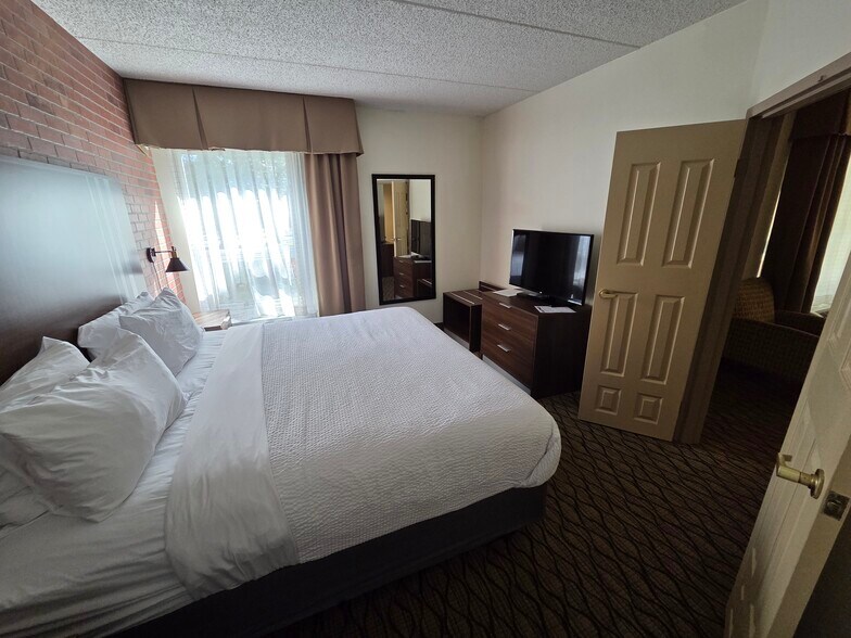 More Photos Of 1777 Burrstone Rd, New Hartford Hospitality For Sale