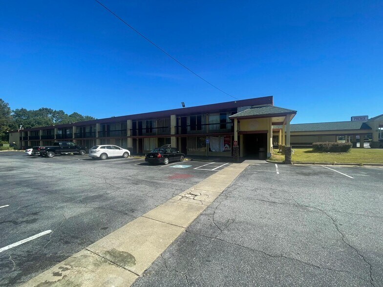 More Photos Of 1700 US-280, Phenix City Hotel For Sale