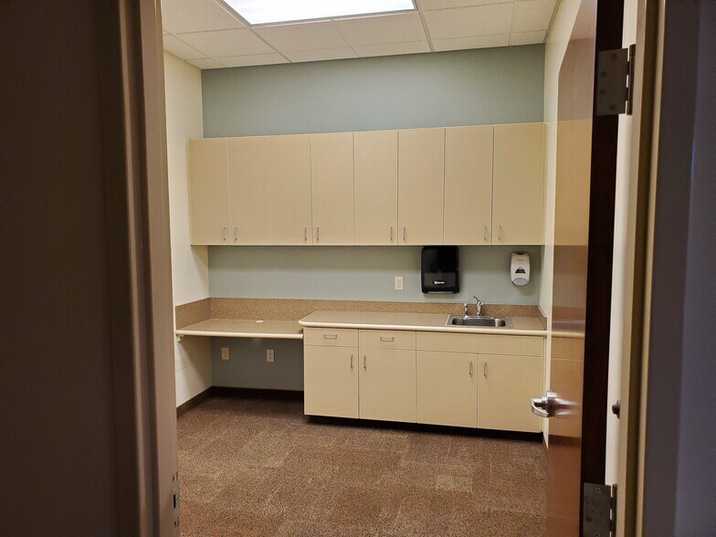More Photos Of 210 W Georgia Ave, Nampa Medical For Lease