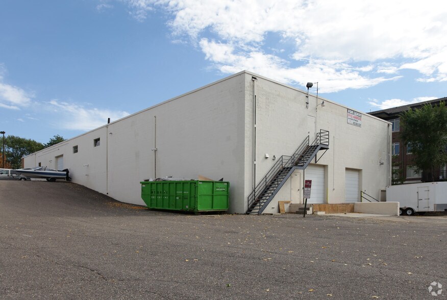 More Photos Of 3260 Gorham Ave, Saint Louis Park Warehouse For Lease