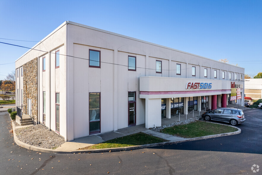 Primary Photo Of 724 Bethlehem Pike, Montgomeryville Storefront Retail Office For Lease