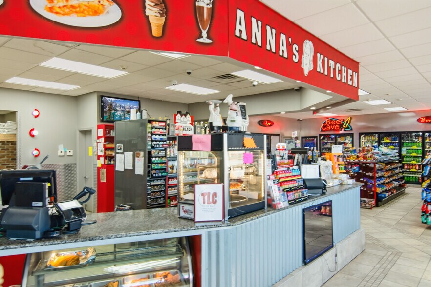 More Photos Of 7 Honey Springs Loop, Brumley Service Station For Sale