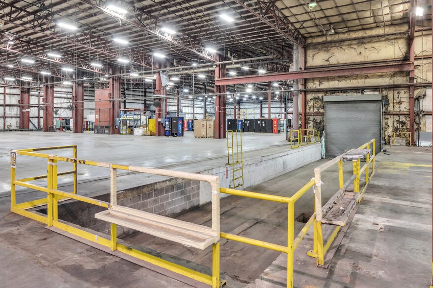 More Photos Of 426 Industrial Blvd, Kearneysville Manufacturing For Lease