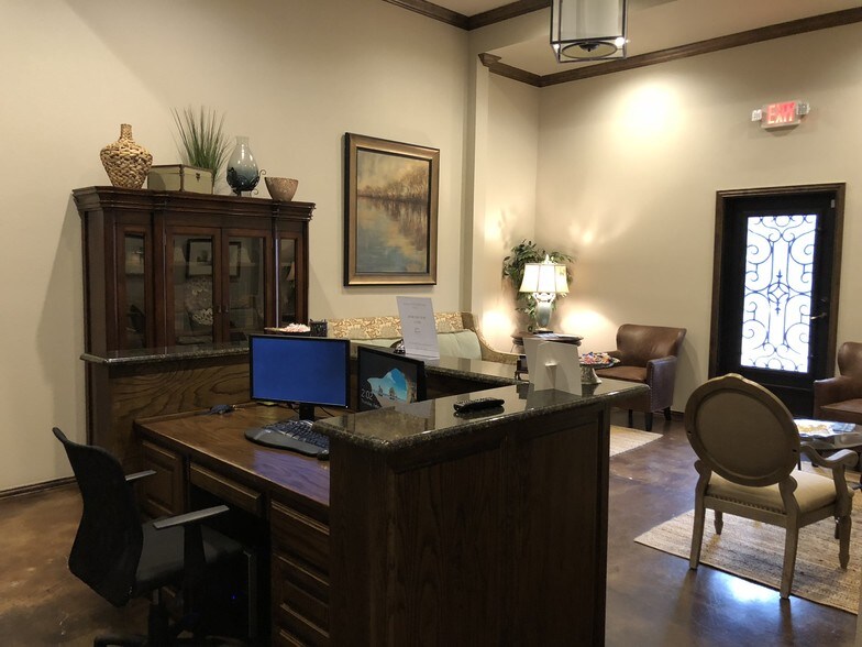 More Photos Of 201 Players Cir, Southlake Office For Sale