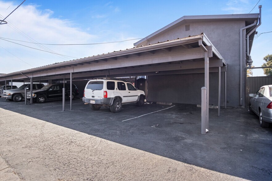 More Photos Of 116 Covena Ave, Modesto Apartments For Sale