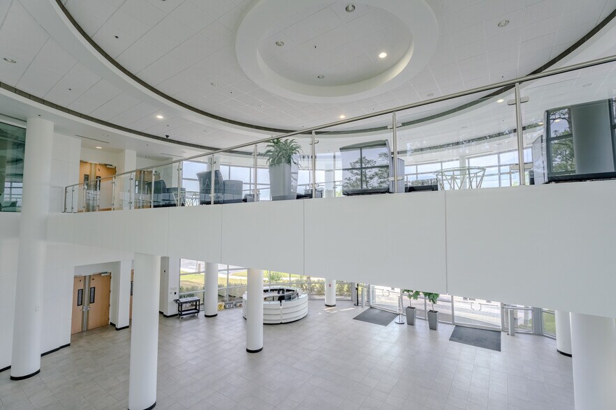 More Photos Of 12650 Ingenuity Dr, Orlando Office For Lease