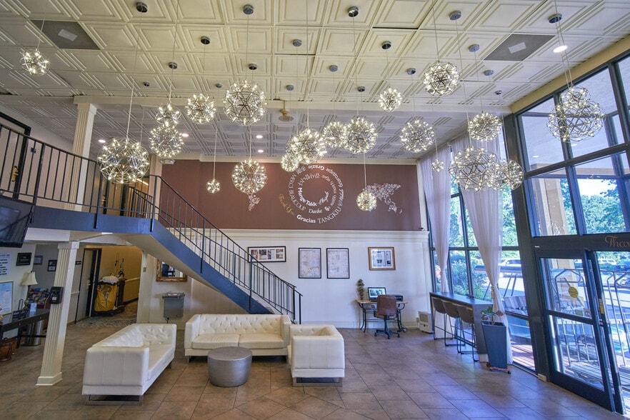 More Photos Of 6205 Ramada Dr, Clemmons Hotel For Sale