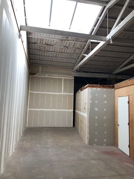 More Photos Of 430 Walker St, Watsonville Service For Lease