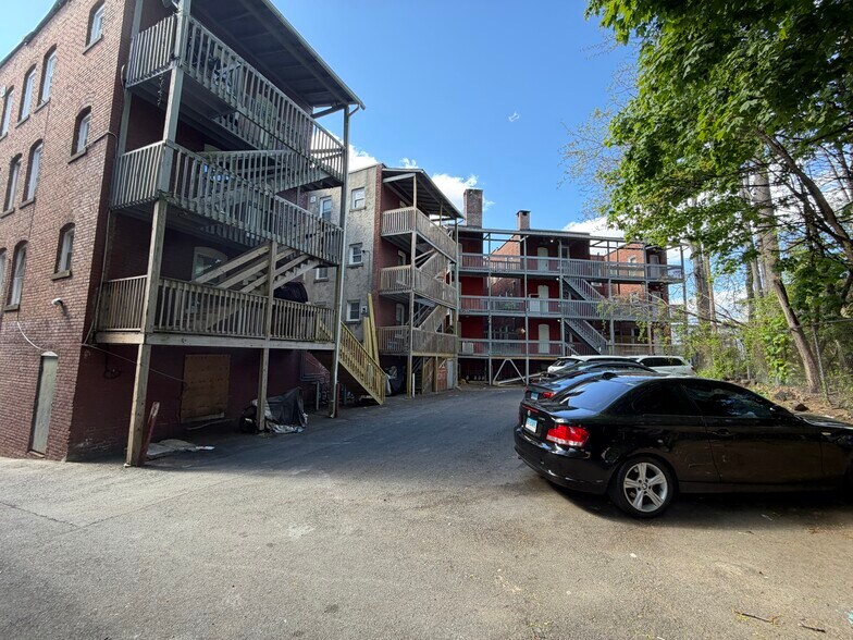 More Photos Of 57 Whiting St, New Britain Apartments For Sale