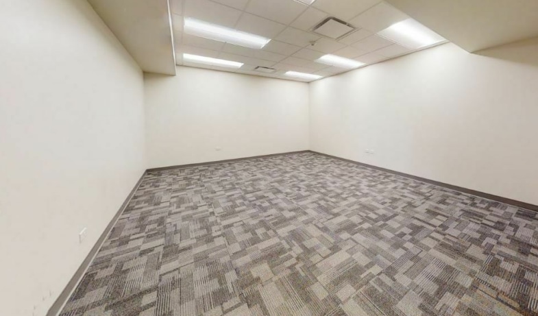 More Photos Of 721 Dundee Ave, Elgin Office For Lease