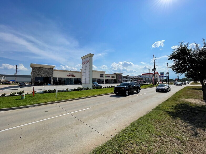 More Photos Of 23135 Morton Ranch, Katy Storefront For Lease
