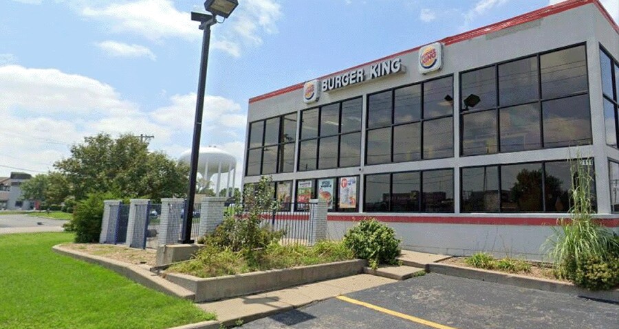 More Photos Of 2111 N Woodlawn St, Wichita Fast Food For Sale