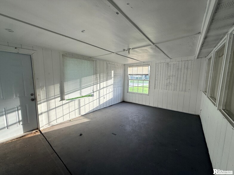 More Photos Of 595 W Summerlin St, Bartow Warehouse For Sale