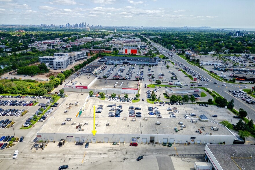 More Photos Of 3145 Dundas St W, Mississauga Storefront Retail Office For Lease