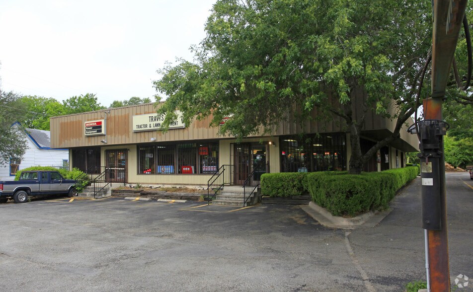 More Photos Of 5700 S Congress Ave, Austin Warehouse For Sale