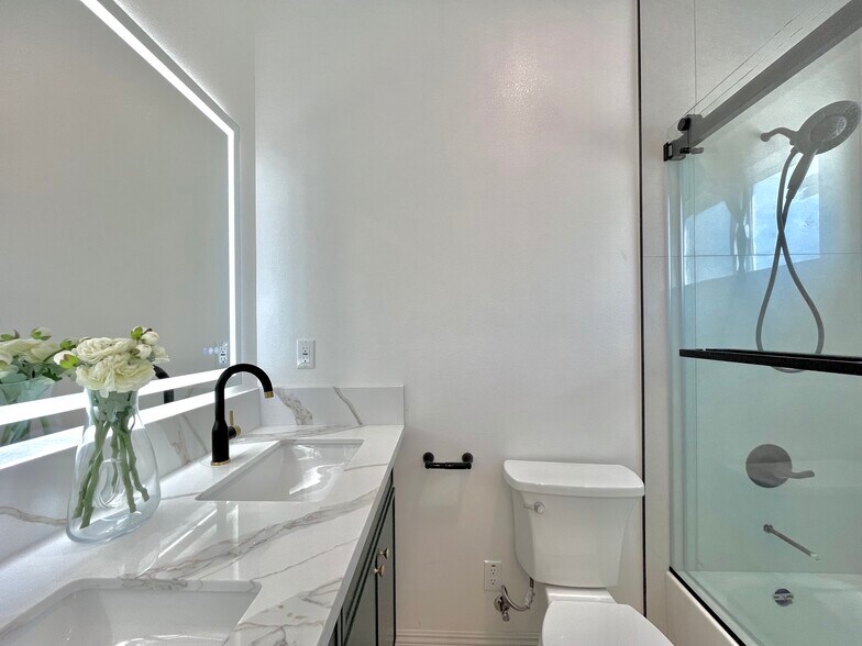 More Photos Of 938 E Sandra Ave, Arcadia Apartments For Sale